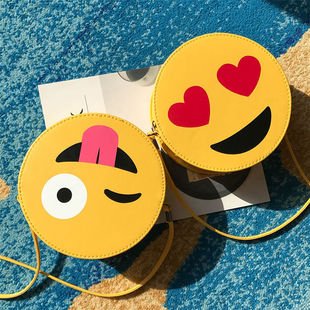 外贸爆款可爱卡通笑脸表情小圆包少女斜挎包迷你个性单肩小包包女