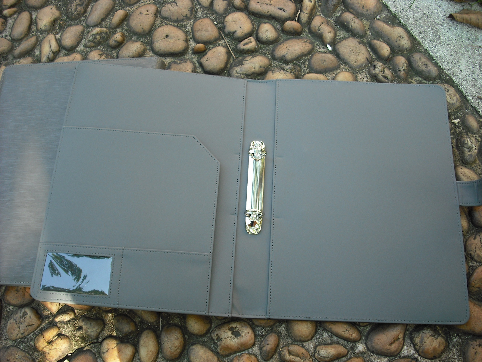 灰色牛皮a4办公文件夹封壳-选经理夹专家[华唐]专心质造 高档产品