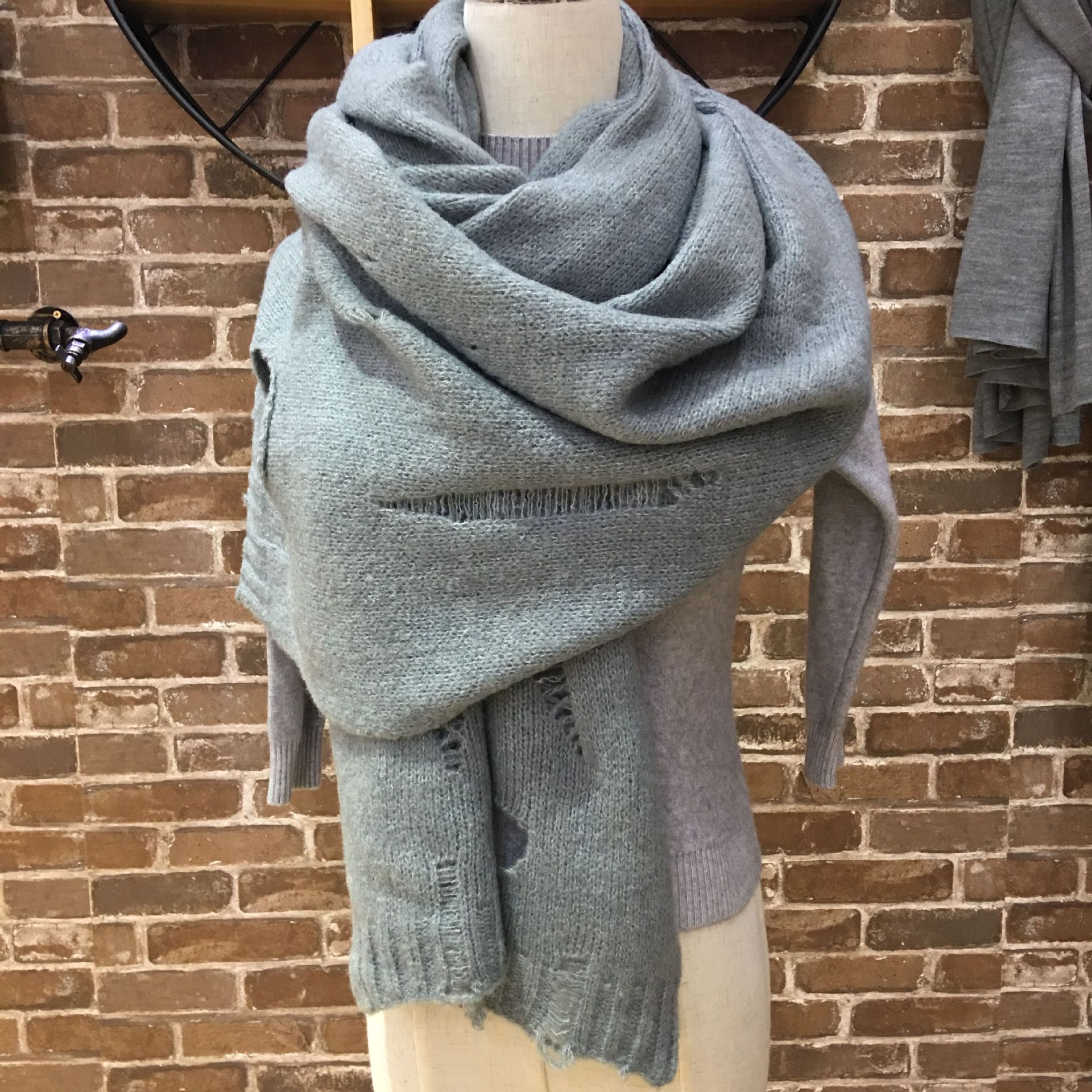 2017日系男女学生潮流破洞针织毛线围巾冬天韩版保暖百搭围脖潮