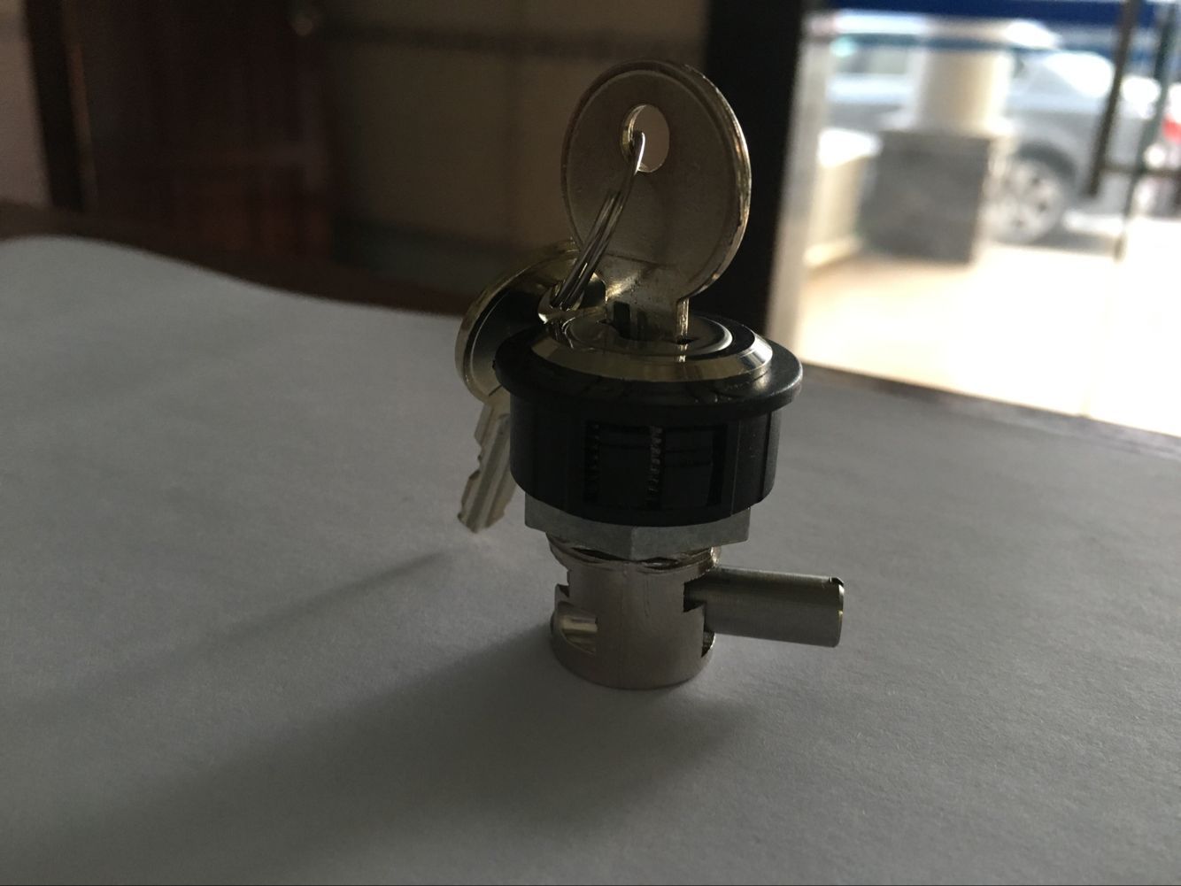 厂家直销家具冰柜锁亿利锁具热卖冰箱锁冷柜门锁防尘锁盖冰柜锁