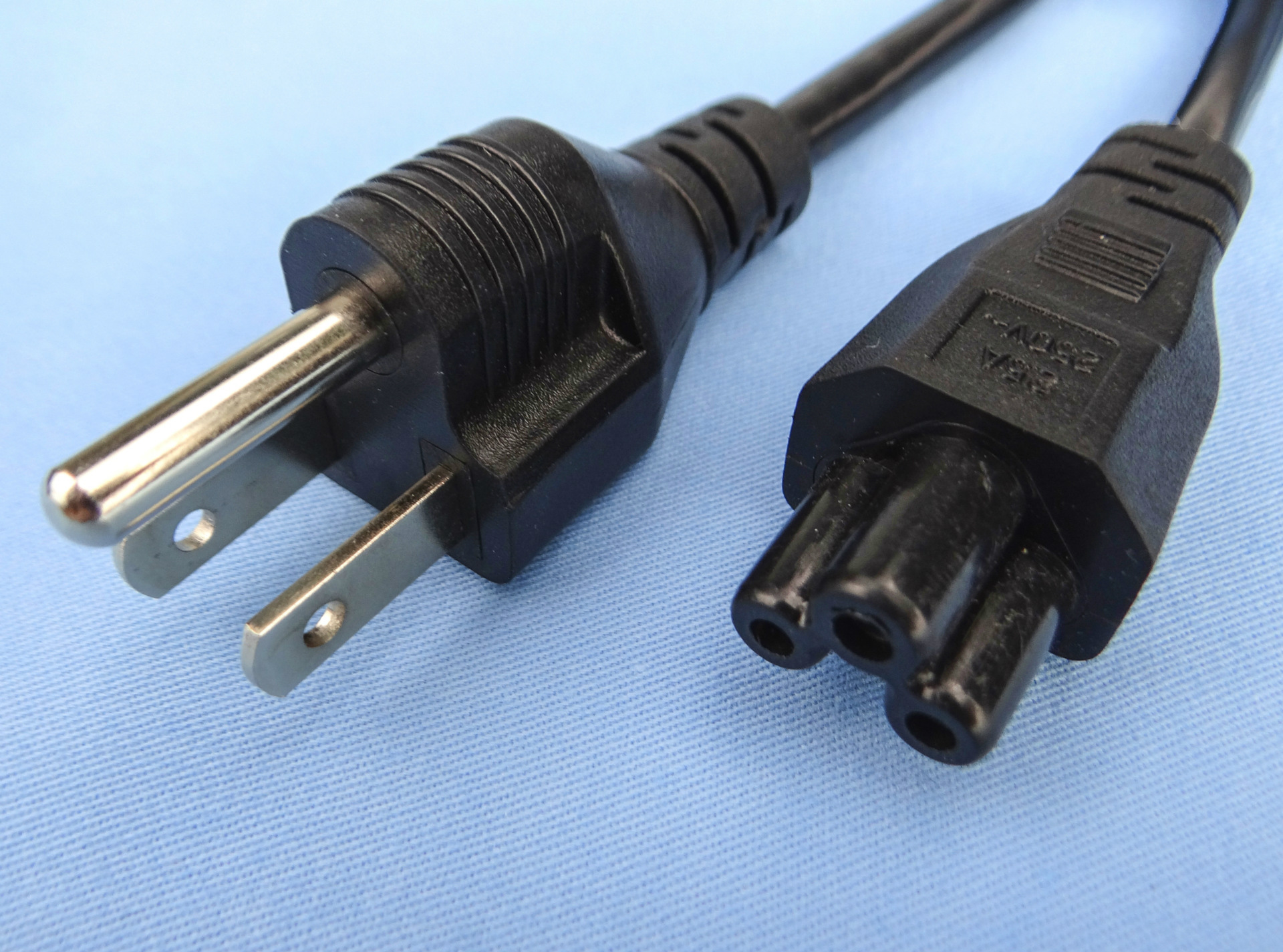 美式三插电源线 厂家直销美规三芯梅花尾联想戴尔笔记本电源线