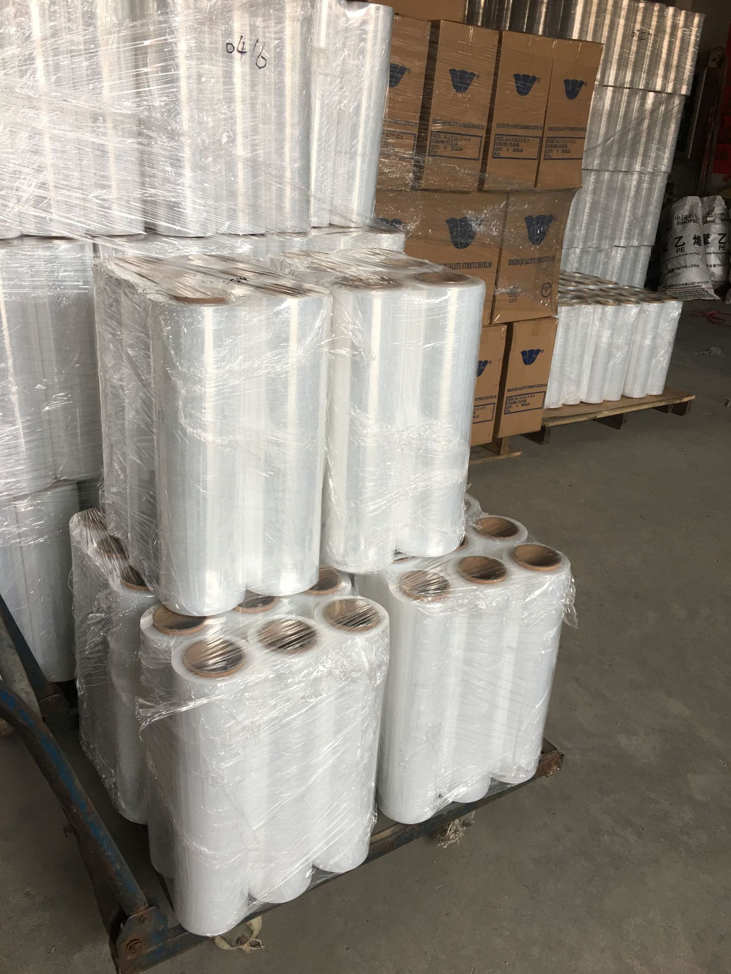 厂家lldpe缠绕膜50cm净重3公斤自粘包装膜 拉伸膜托盘打包膜批发