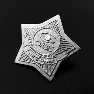 化妆品公司五角星胸章 金属压冲镀银色徽章 幼儿园院徽设计定做