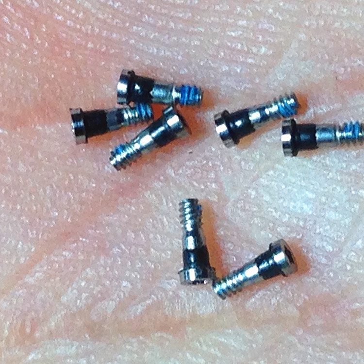 适用于苹果iphone7 7plus 尾插螺丝 7代7p尾部底部五星防水螺丝