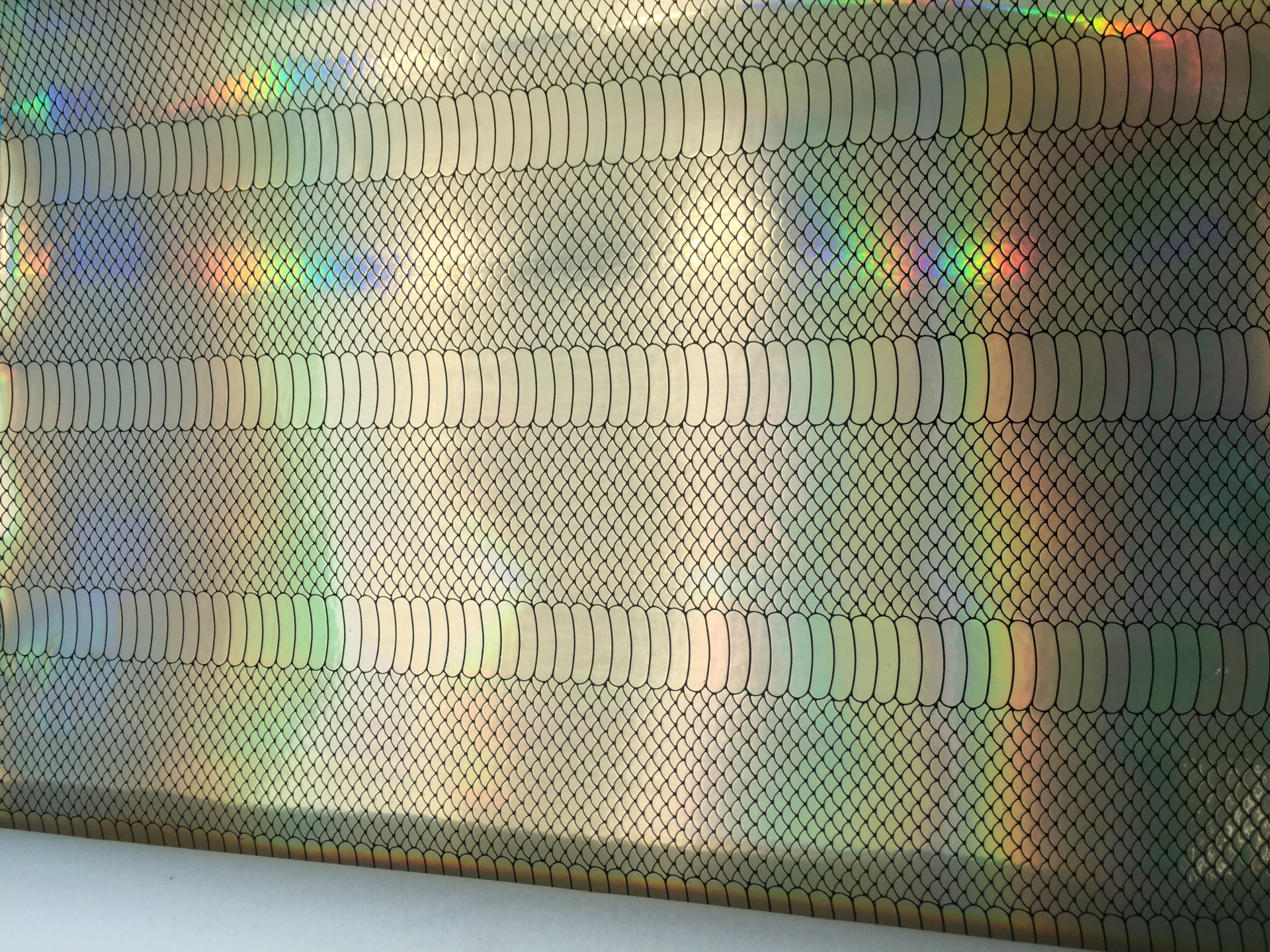 厂家直销镜面皮革pu软包硬包幻彩镭射pu蟒蛇纹皮料蛇纹蛇皮pu面料