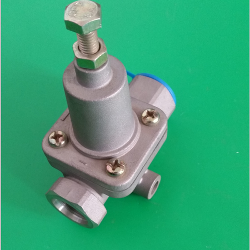实体厂家出产批发挂车配件wg9000360519溢流阀总成重汽豪沃溢流阀