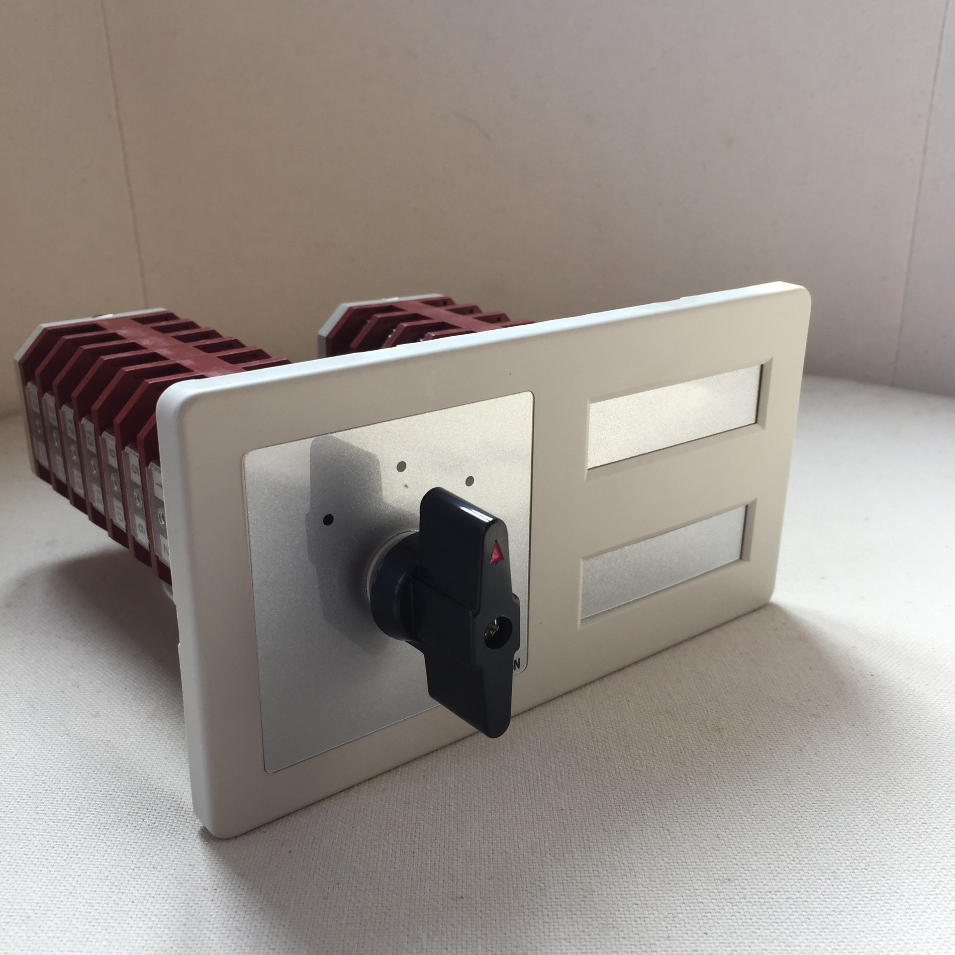 双联开关伊莱克斯万能转换开关