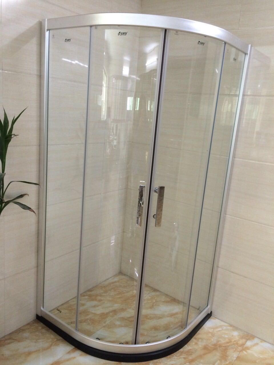 厂家批发订做铝合金淋浴房家用简易沐浴房酒店专用弧扇形玻璃浴房