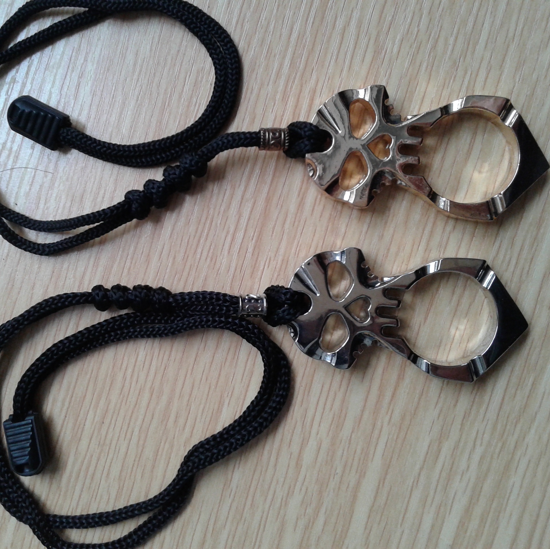 户外战术尼龙织带挂扣多功能登山扣鹰嘴钩扣多用皮带钥匙扣