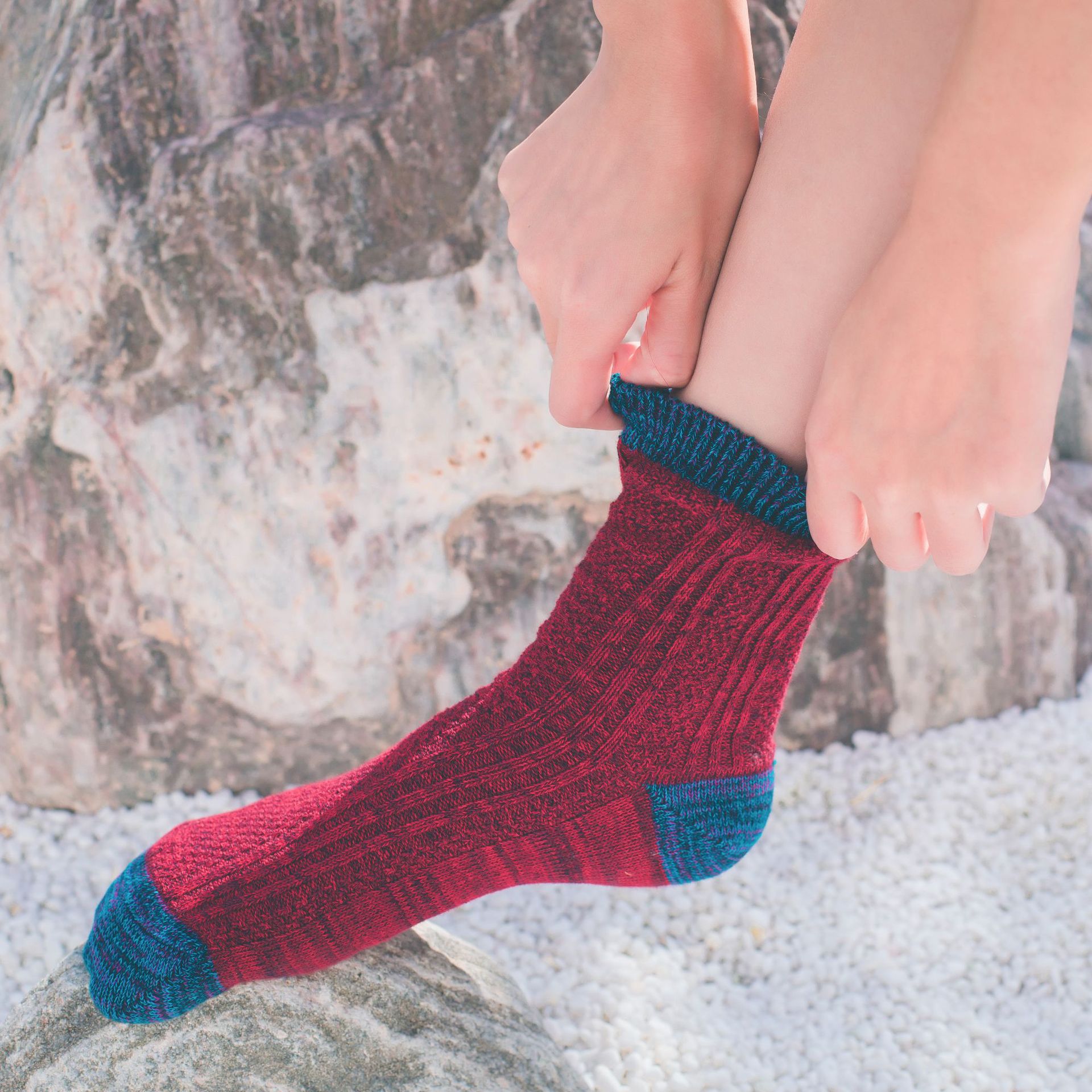 日系秋冬新品 日本袜高档全棉女士潮袜 复古民族风粗线袜子vivi风