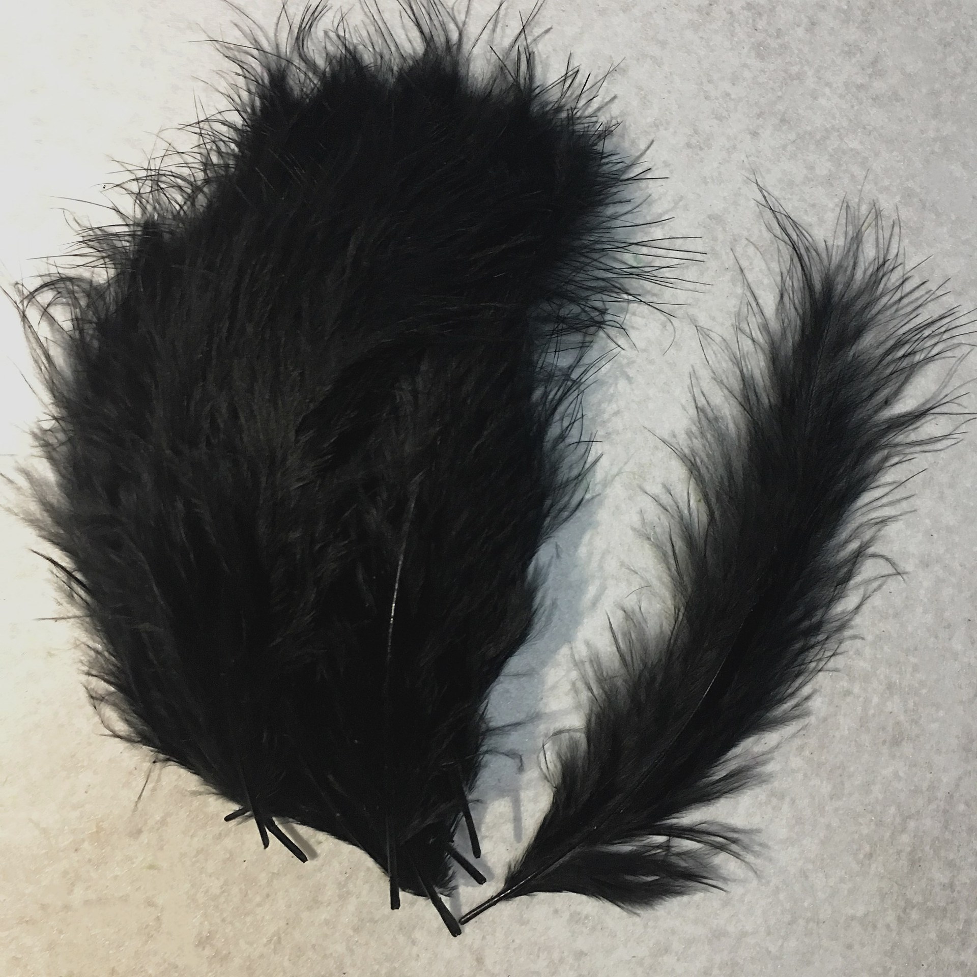 厂家供应大量美国火鸡毛尖尾绒羽毛彩色羽毛厂家批发直销羽毛制品