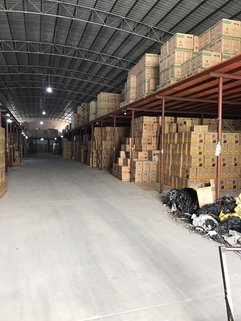 批发电风扇家用落地扇机械16寸五叶静音代理扇摇头礼品风扇会销