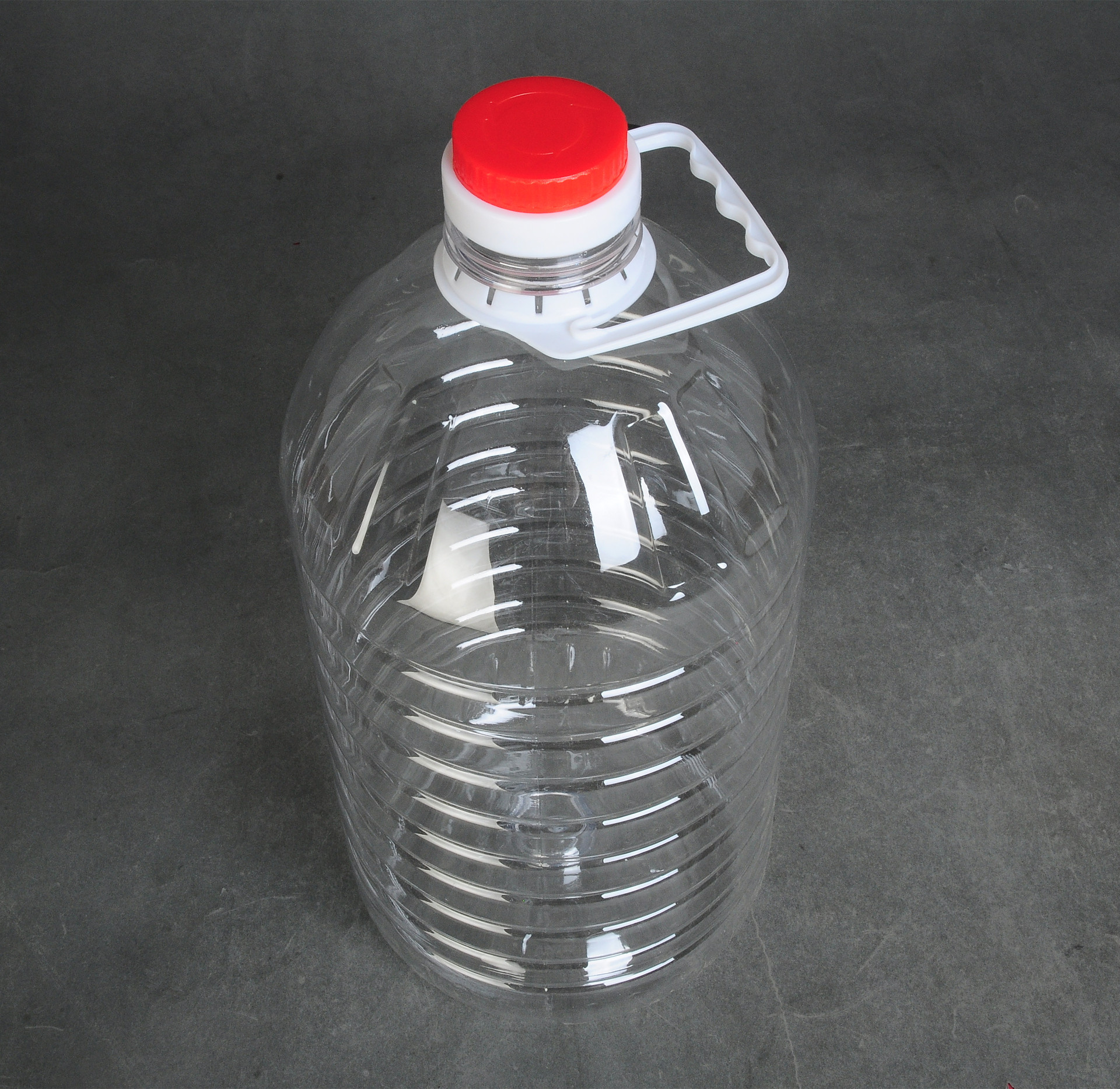 橄榄油瓶 10ll圆形形 光洁透明严密不漏 色拉油桶 塑料瓶子