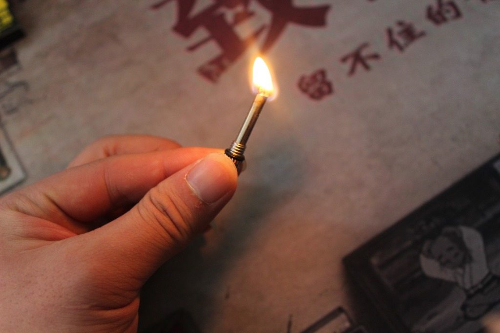 创意煤油万次火柴打火机个性网络流行语搞笑地摊热销万次火柴批发