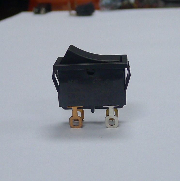 日本原装松下panasonic船型开关 4脚