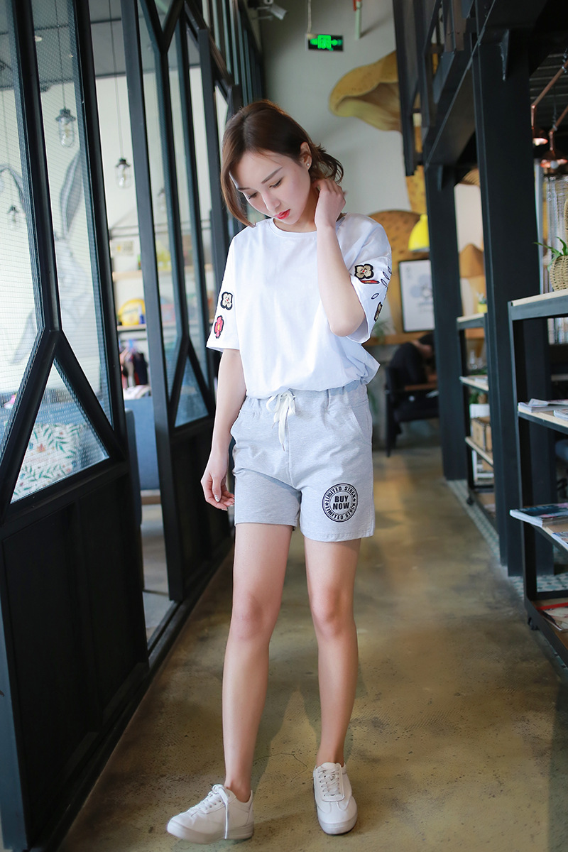 夏季新品时尚直筒弹力大码休闲短裤运动女沙滩裤带兜印花热裤