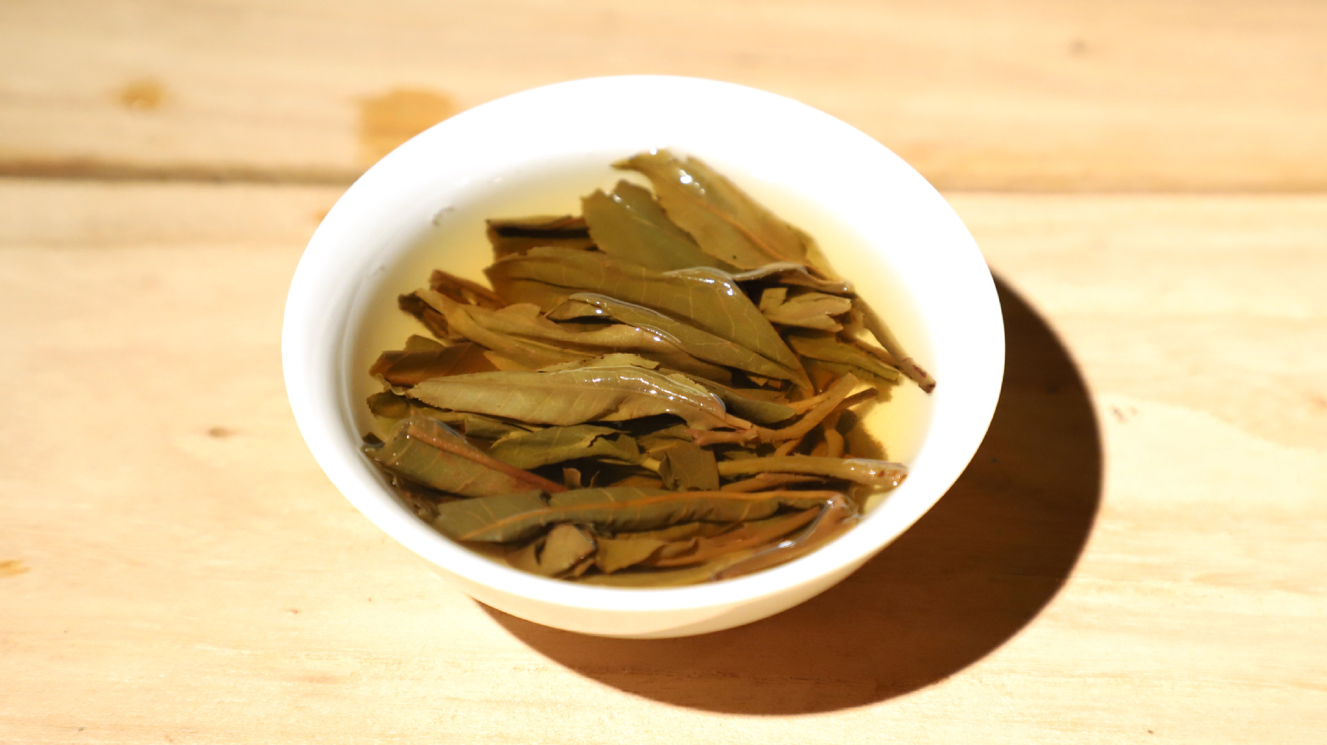 陈年普洱茶老生茶04年老普400g景谷苦竹山古树纯料云南七子饼生茶