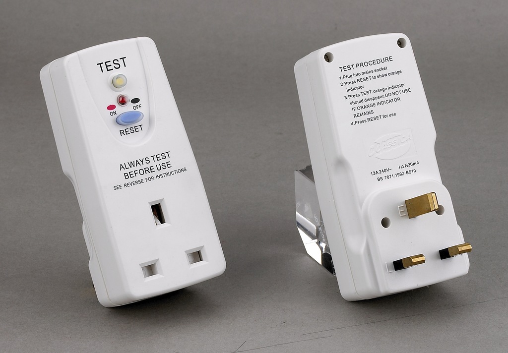 南岛牌nb-h3e-13英式漏电保护插头