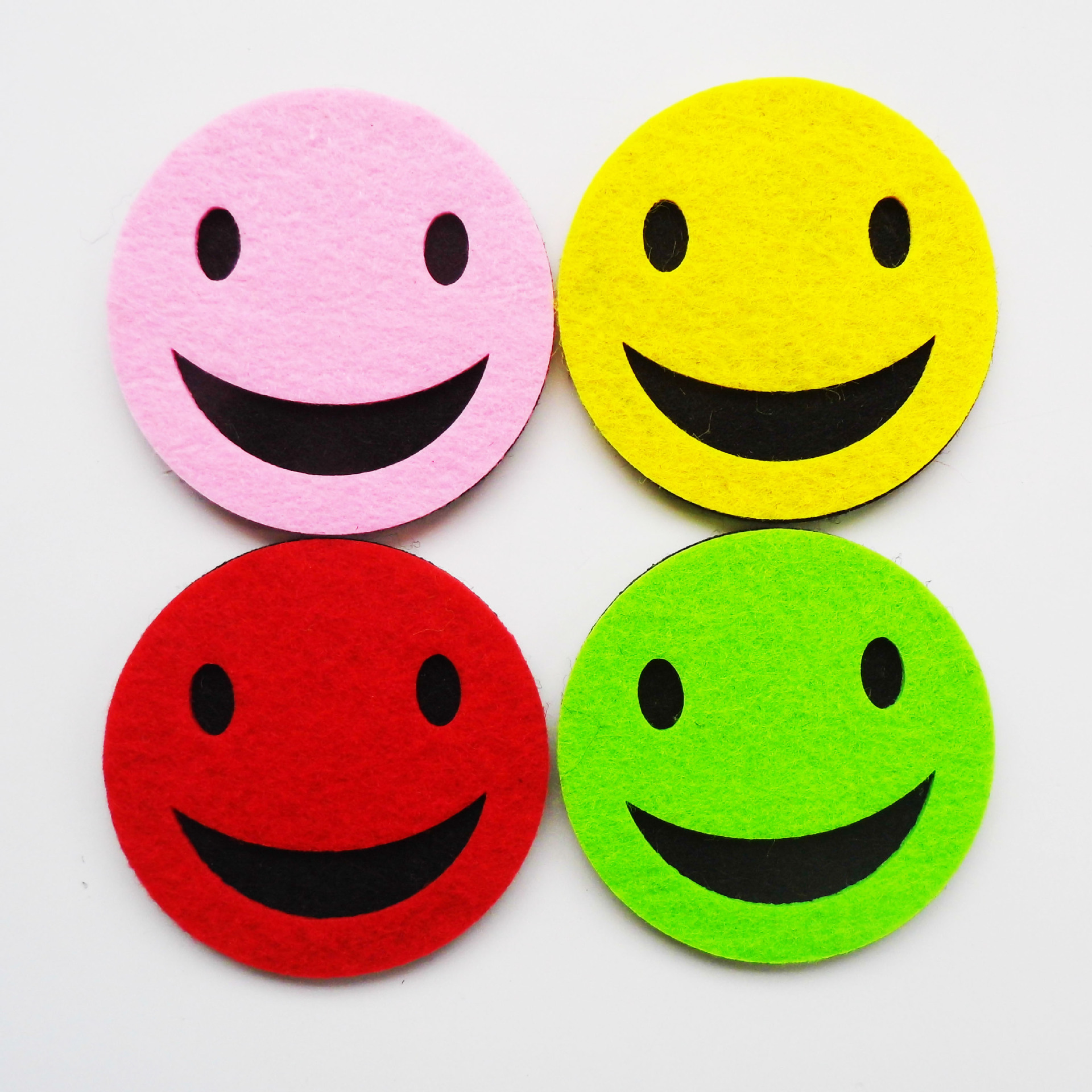 商场幼儿园qq表情笑脸贴饰 定制无纺布微笑装饰配饰