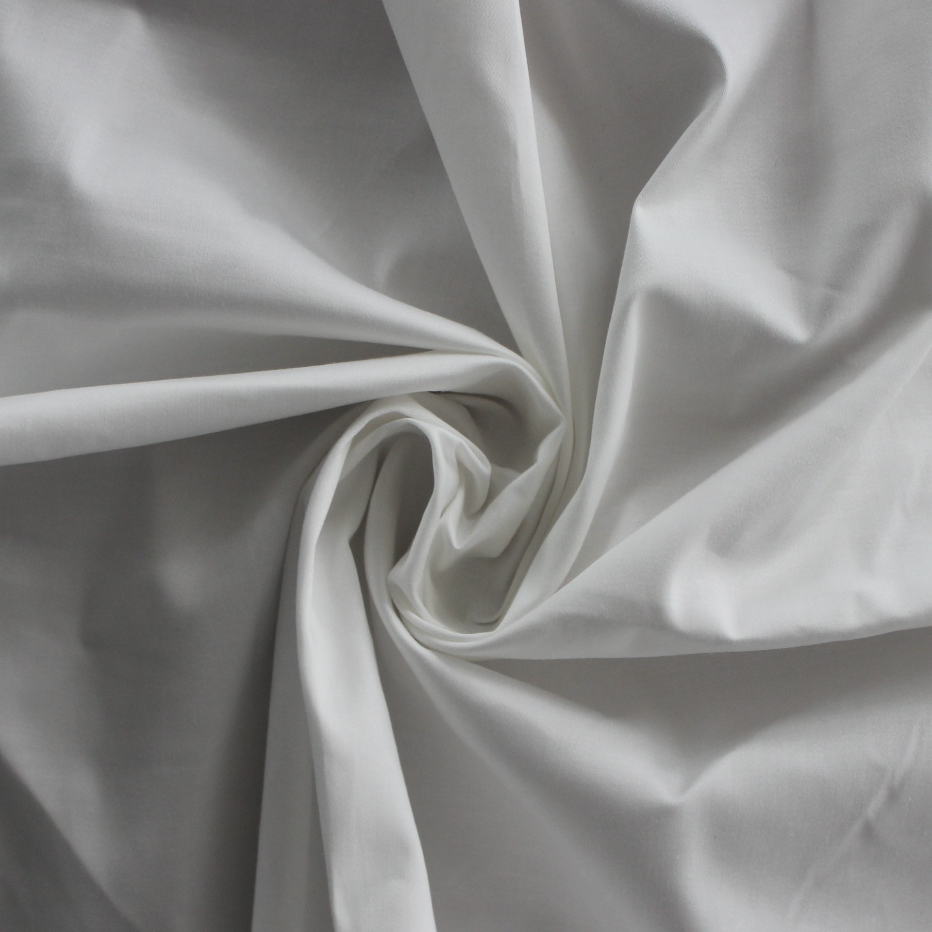 厂家批发 全棉60s*40s 40d弹力贡缎半漂面料 裤子服装女装布料