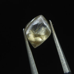 推荐天然金刚石颗粒钻石原石大克拉金刚石超硬材料矿标五金加工