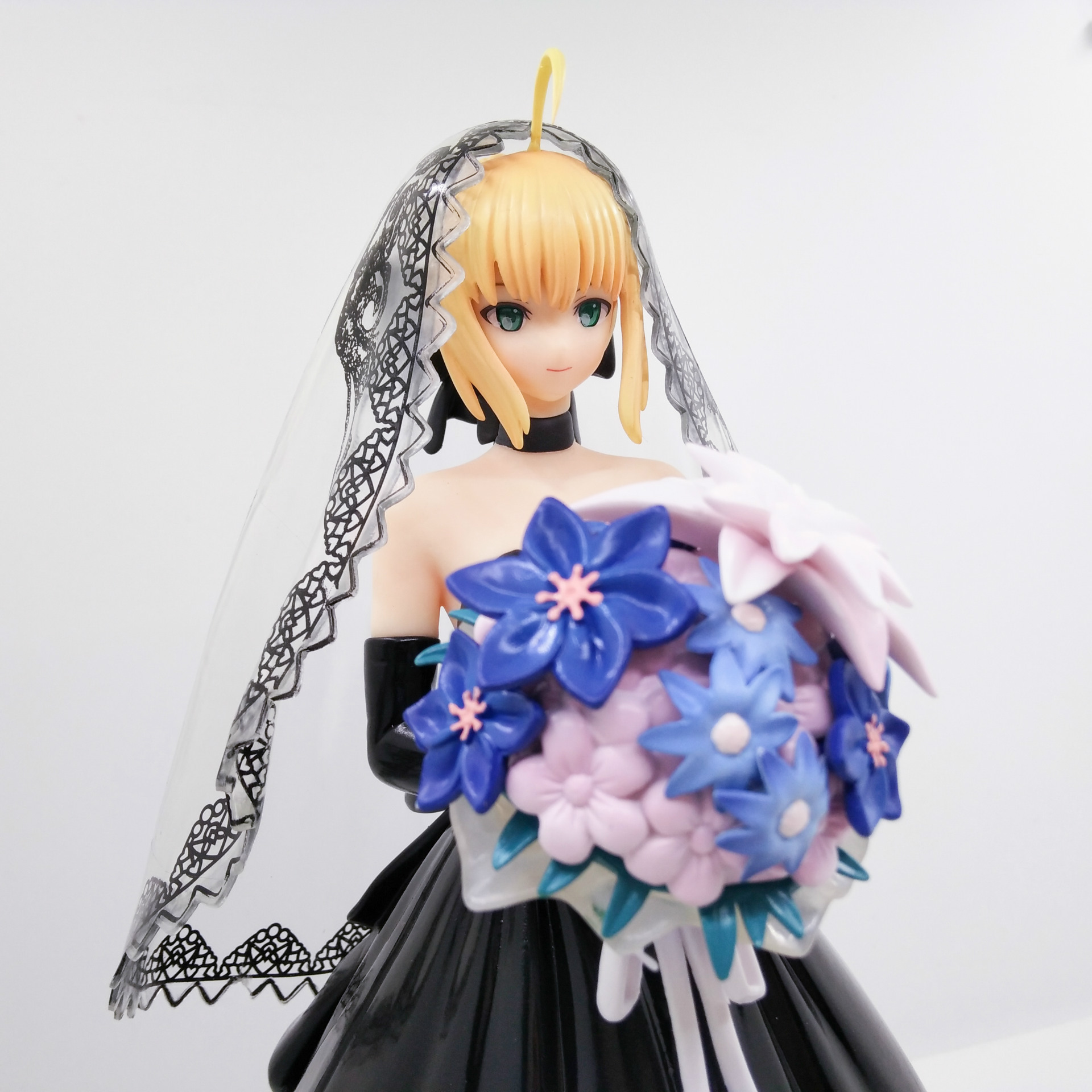 命运之夜 十周年婚纱 塞巴saber 黑色婚纱 皇家限定礼服 盒装手办