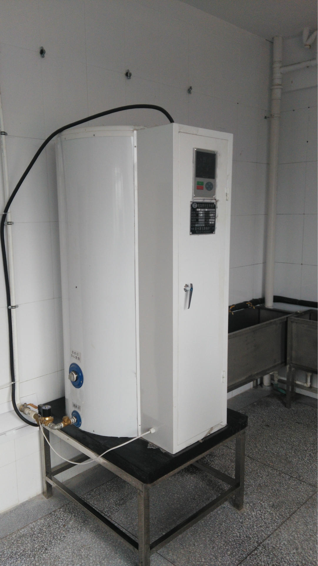 学校工厂浴室宾馆环保电加热热水锅炉,常压热水锅炉,电热水器