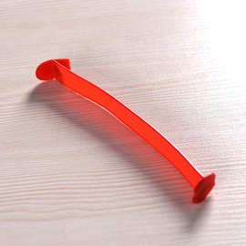 厂家定做塑料提手 简单牛奶箱把手 彩盒提手 手挽扣夹扣批发