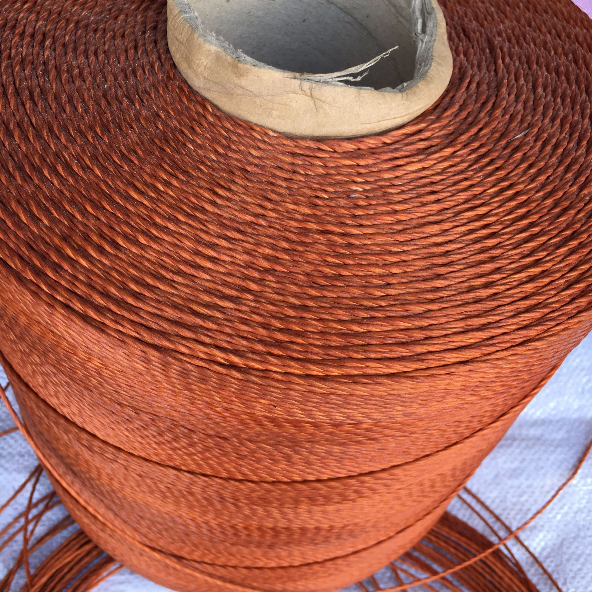 厂家直销轮胎线 轮胎布 帘子线 上鞋线 大棚掉秧绳 宝塔线 风