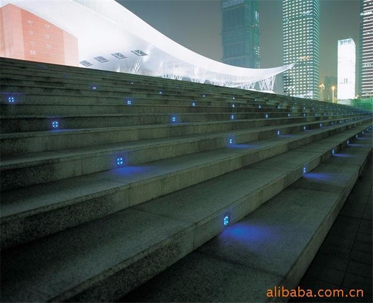 太阳能铝道钉双面发光道钉铸铝道钉凸起路标公路铝合金道钉