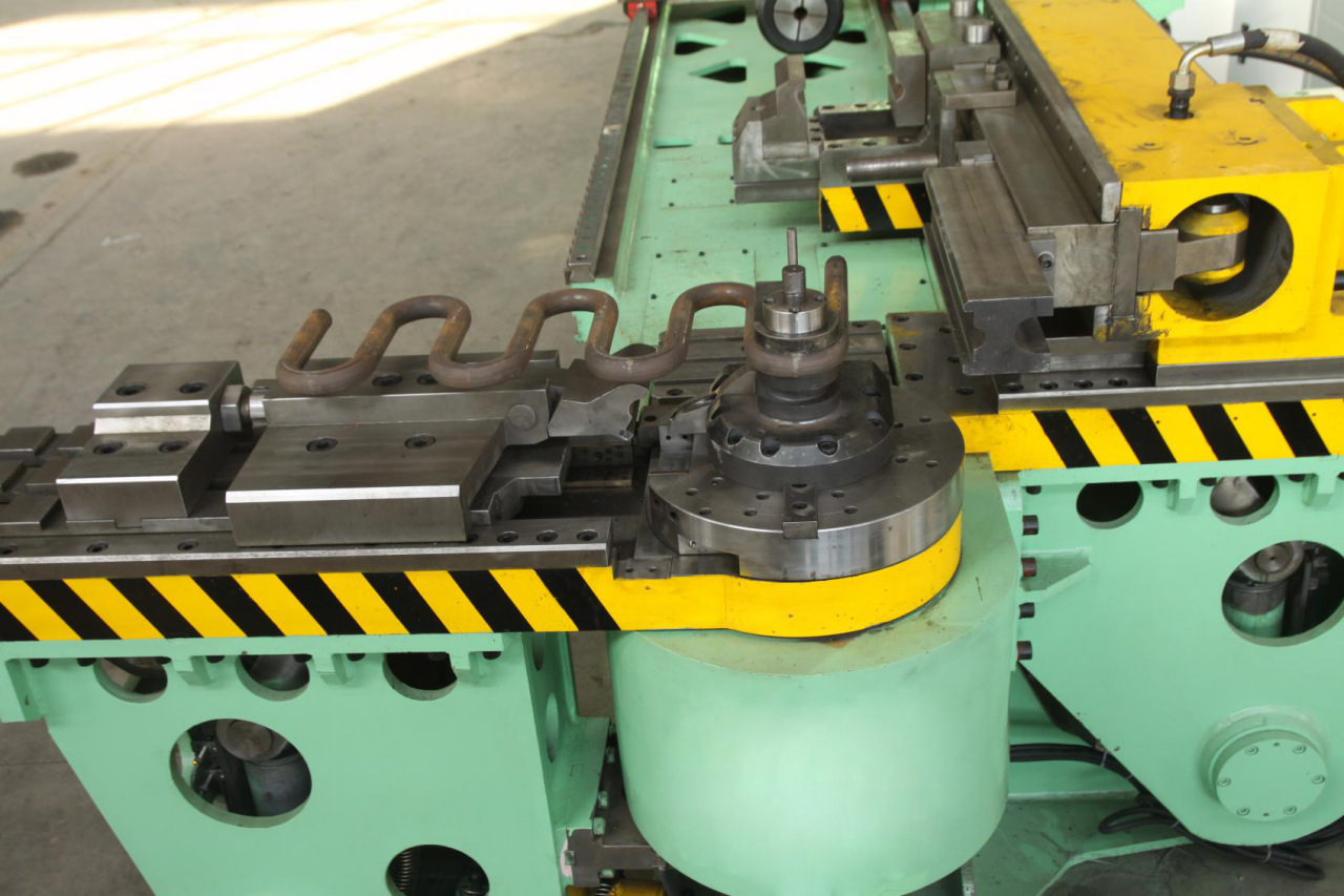 专业生产精准微电脑液压弯管机w27ypc133x12