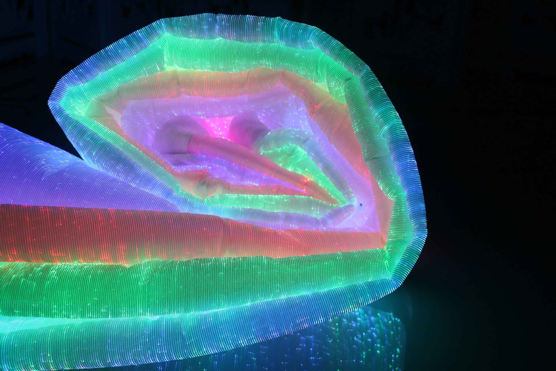 厂家直销批发 发光面料 光纤面料 夜光面料 led面料夜光布发光布