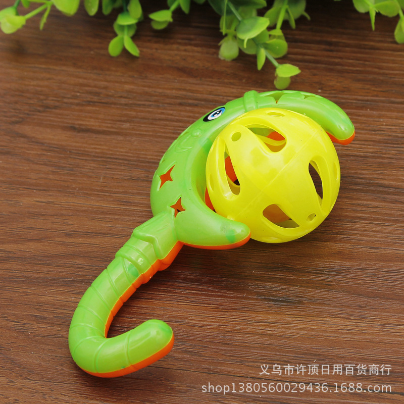 批发一元弯弯摇铃 儿童小玩具 地摊货源