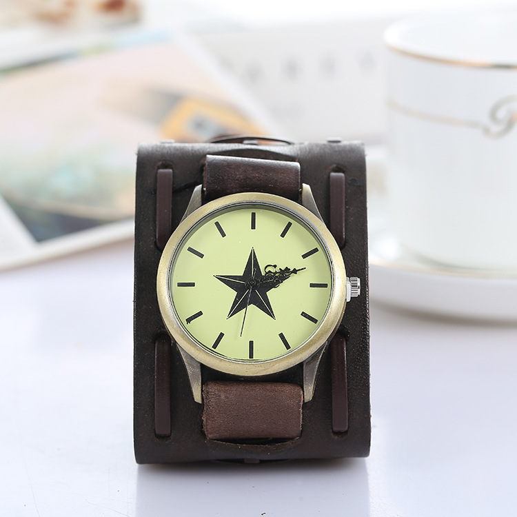 Wholesale Foreign Trade Popular Style Punk Five-Pointed Star Broadband Men's Watch Vintage Leather Quartz Watch Factory Supply