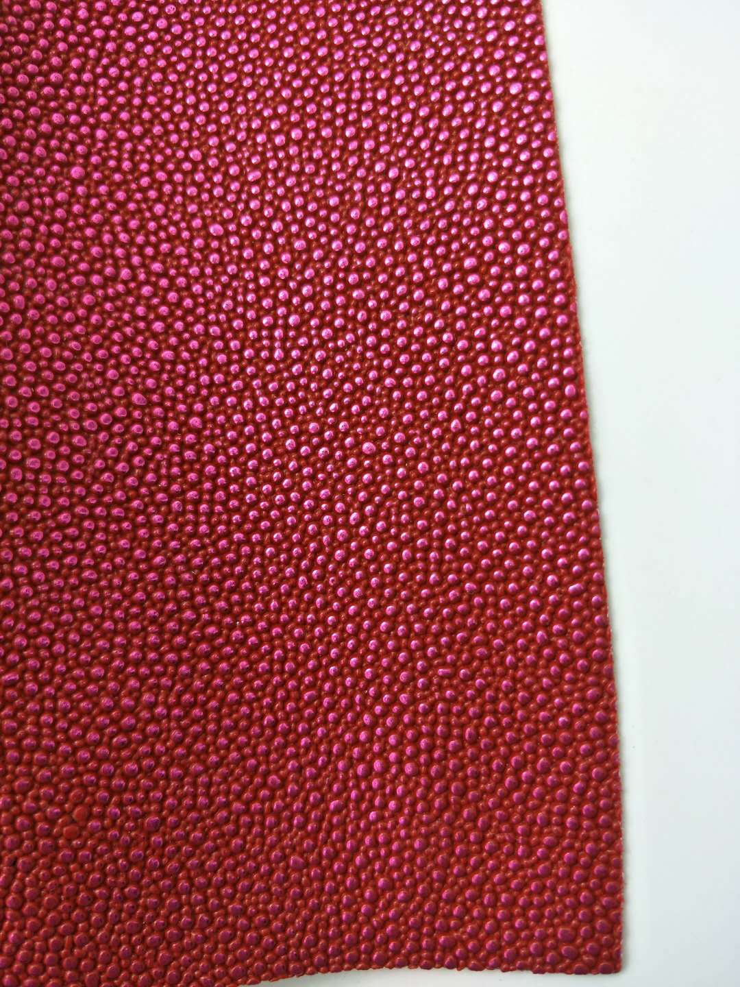 烫金珍珠鱼纹pvc皮革 手袋箱包皮革面料化妆包革 东莞市信泽皮革