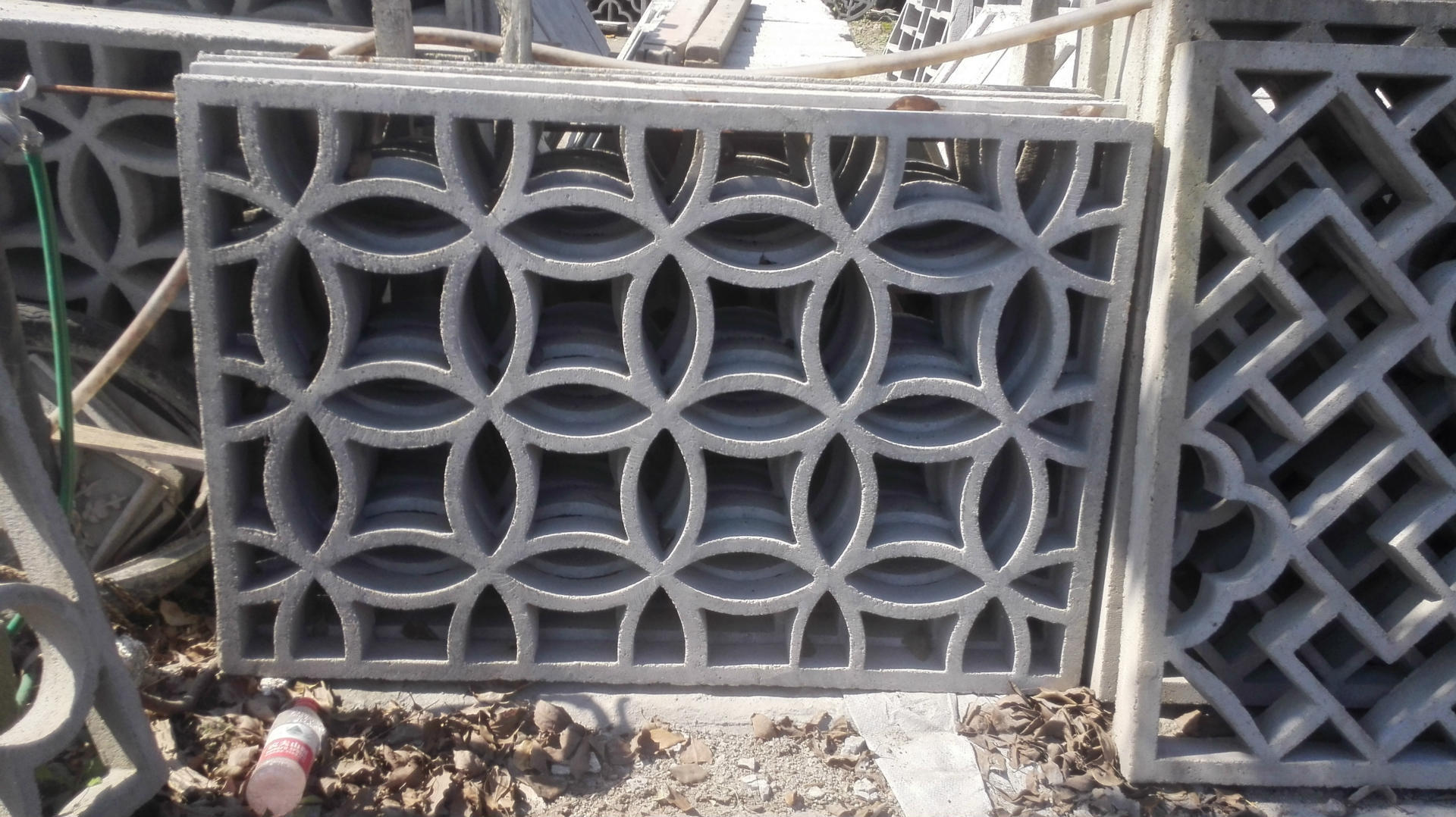 供应水泥花窗购价 水泥窗构件 仿古花窗 可定制