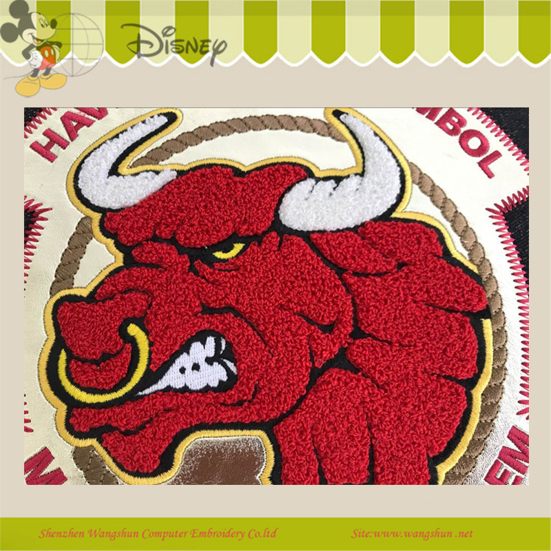 重工刺绣卡通公牛动物布贴电脑毛巾绣花厂家直销来图定制