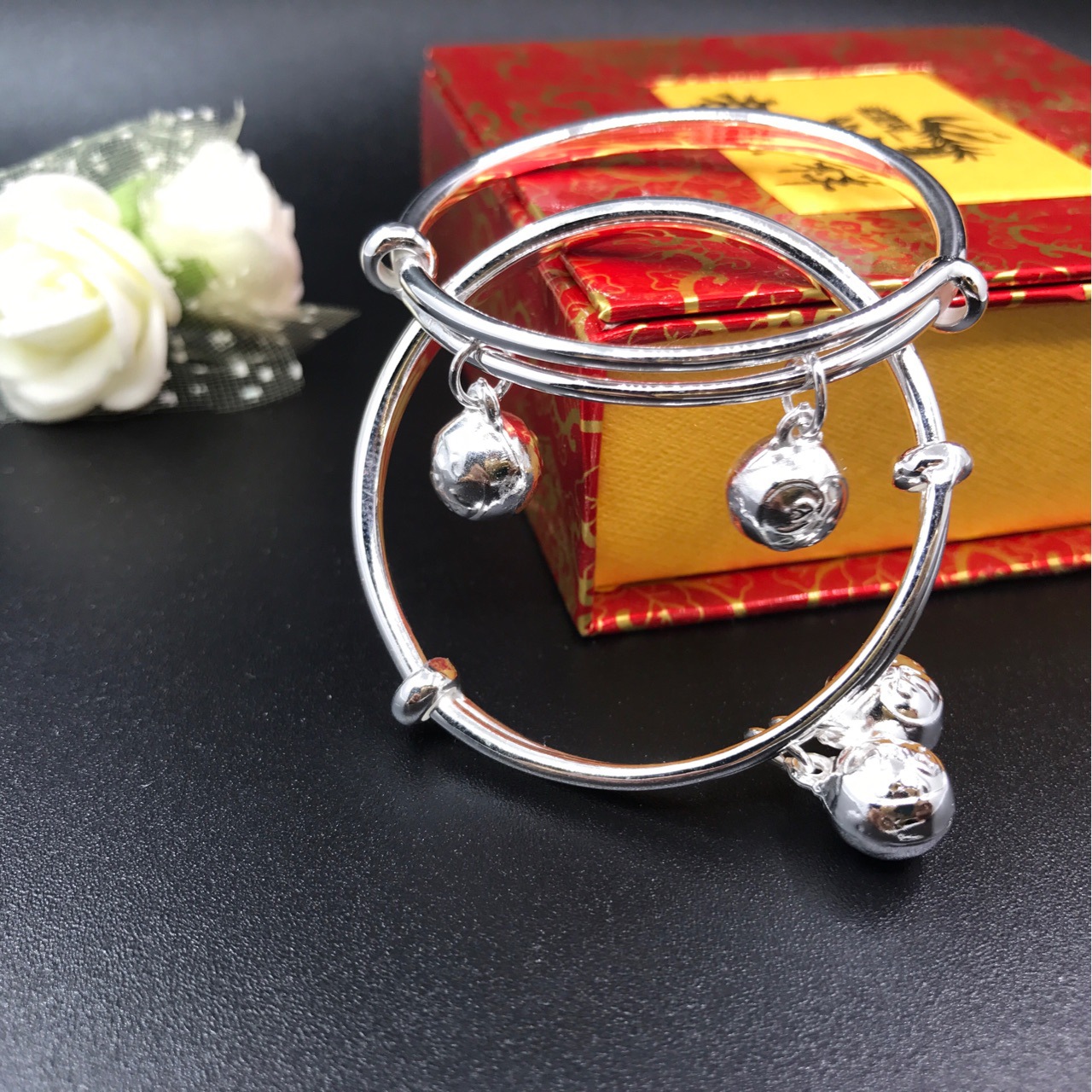 白铜镀银手镯 宝宝婴儿满月推拉手镯铃铛镯脚镯一对 可推拉调节款