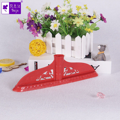 厂家供应销售中低挡扫把头,各式款式扫把,扫把壳,加工生产销售