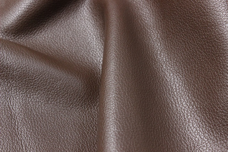 纳帕头层牛皮 平细纹牛皮料 软包皮革真皮黑色黄牛皮厂家批发