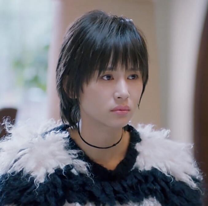 蝶蝶 欢乐颂2曲筱绡项圈脖子饰品颈带简约个性首饰黑色项链颈链