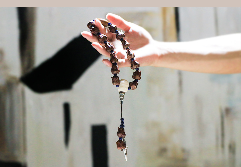 原创一念之间 天然滴血莲花菩提手持念珠款 藏银金刚杵 一件代发