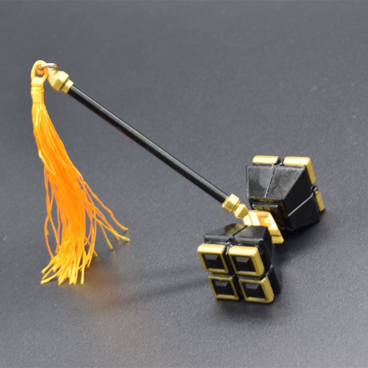 王者兵器周边 钟无艳野蛮之锤 全金属锤子 狄仁杰警衣卫带鞘刀