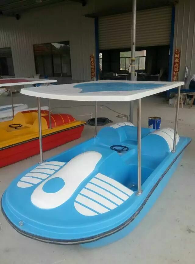 2人玻璃钢脚踏船 儿童公园水上游乐船 家直销