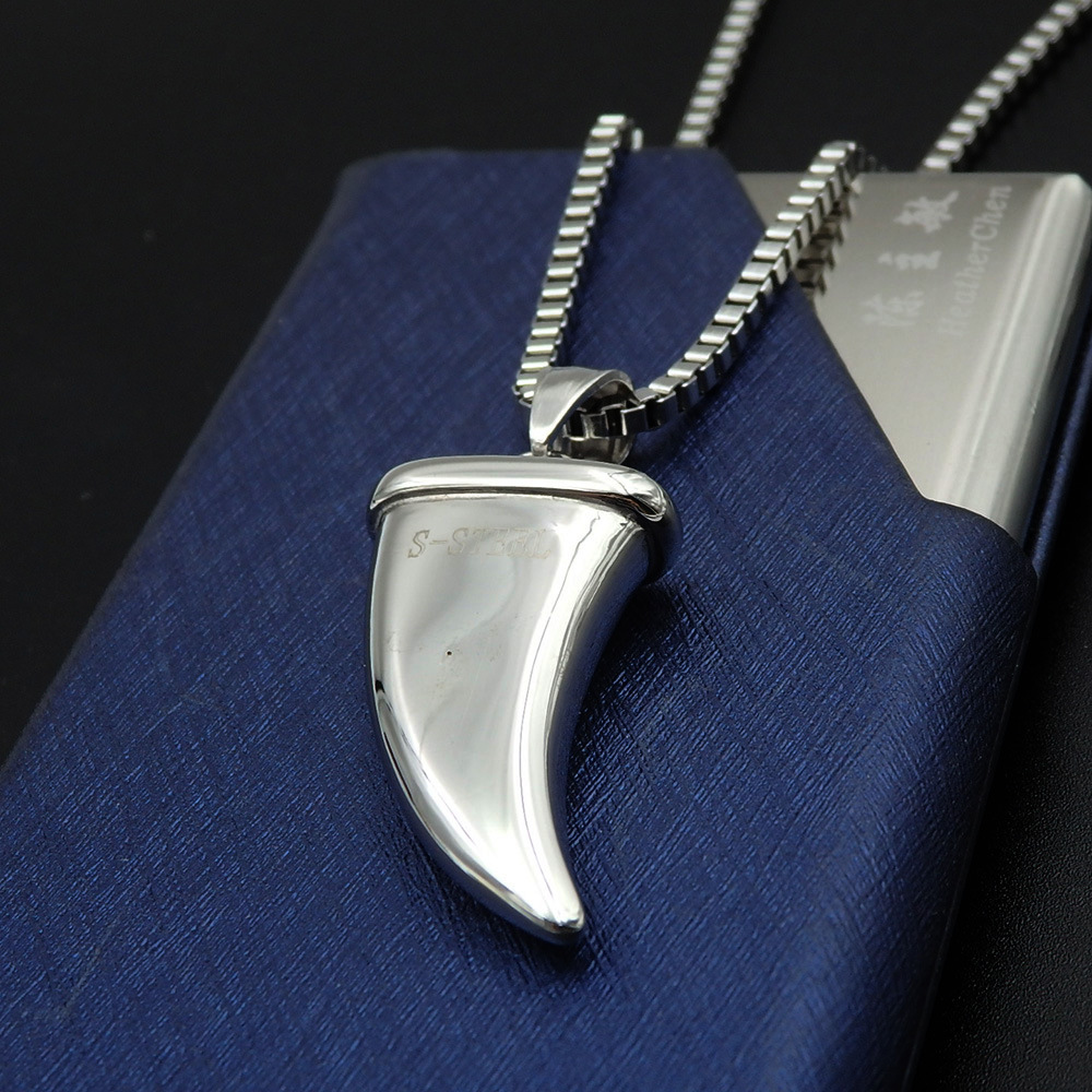 不锈钢小牛角吊坠辟邪保运欧美风项链配件批发地摊热销货源