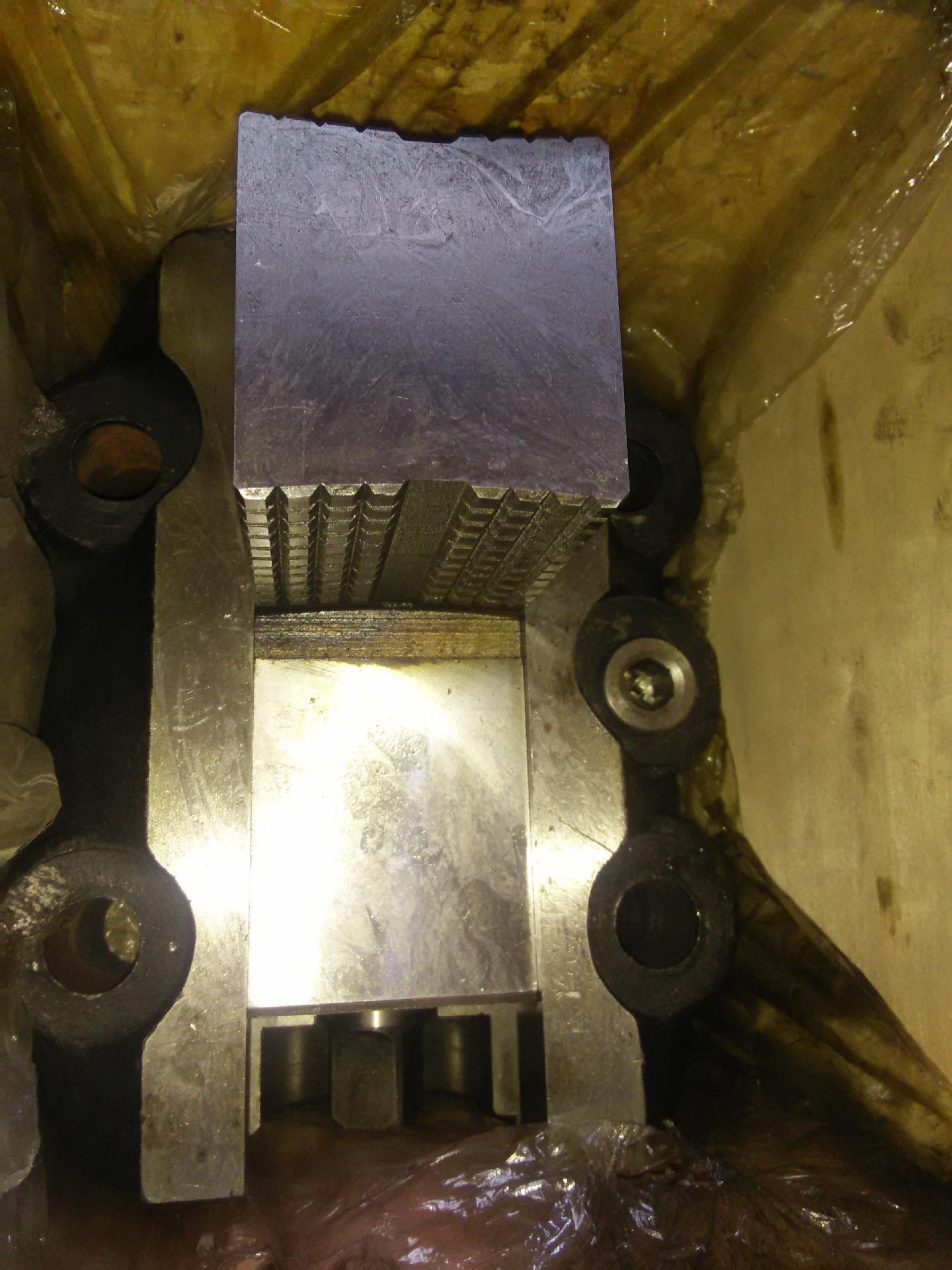 立车卡爪 厂家直营 材质为锻钢的五孔卧式车床立式车床四爪卡盘夹