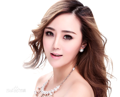 初瑞雪和明星合影