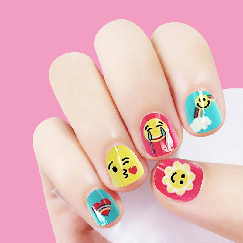 成品儿童指甲贴 厂家直销 韩国可爱卡通12片心形笑脸儿童假指甲