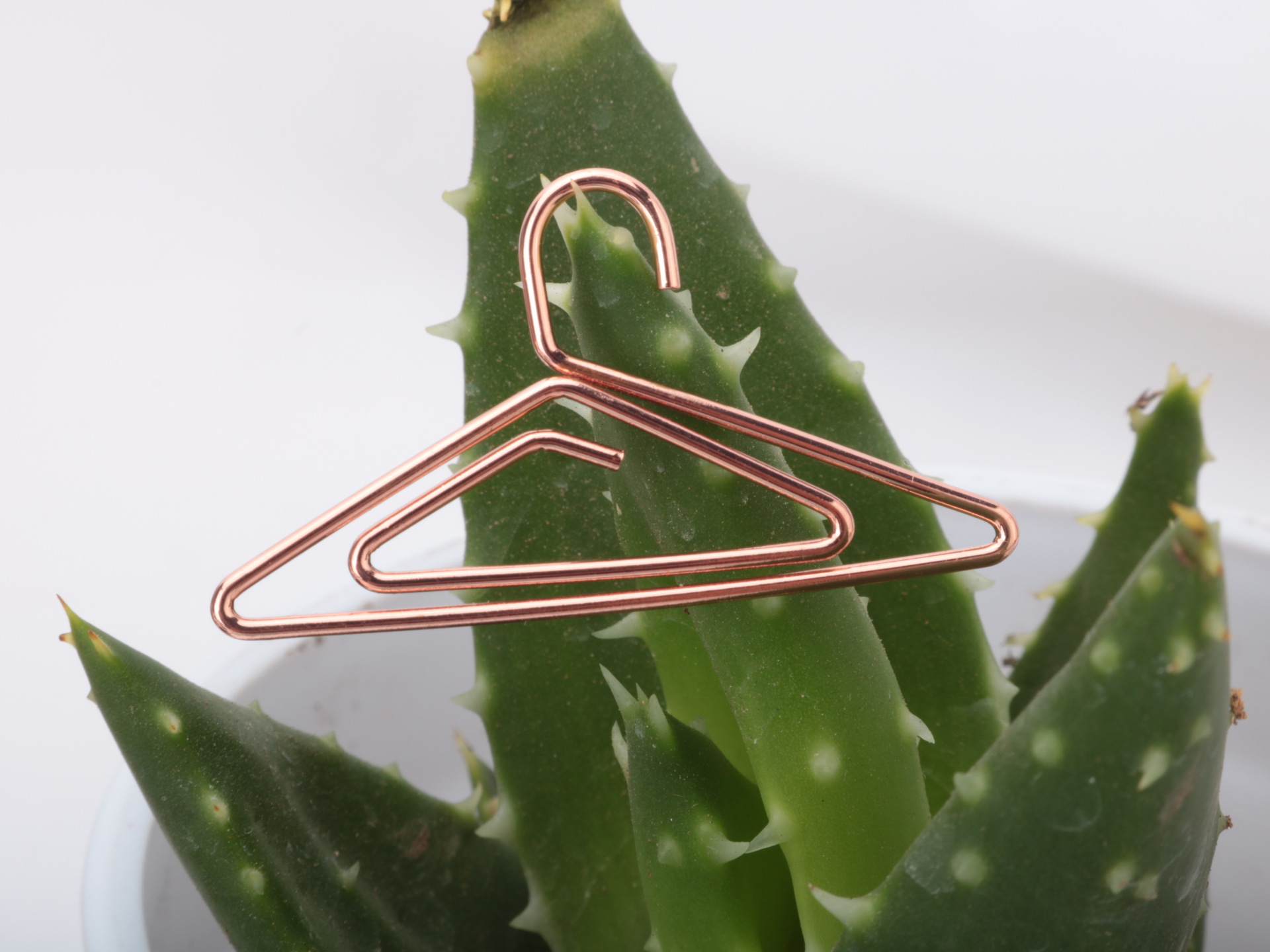 正旗玫瑰金小衣架回形针 定制金属曲别针 办公财务手账用品 现货