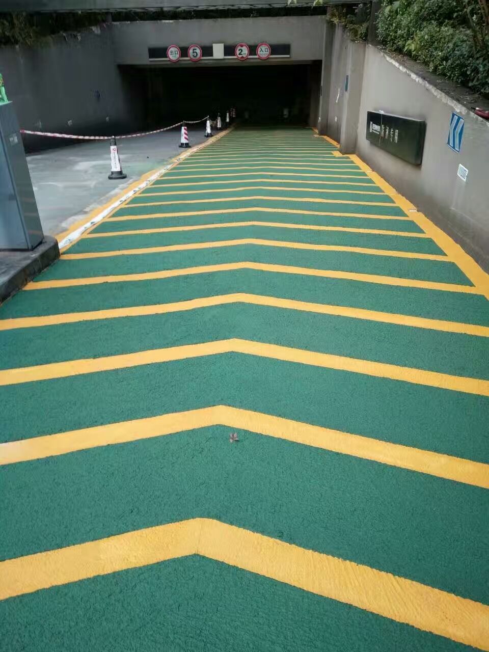 无震动防滑坡道 厂家直销无震动防滑坡道 无震动防滑坡道价格